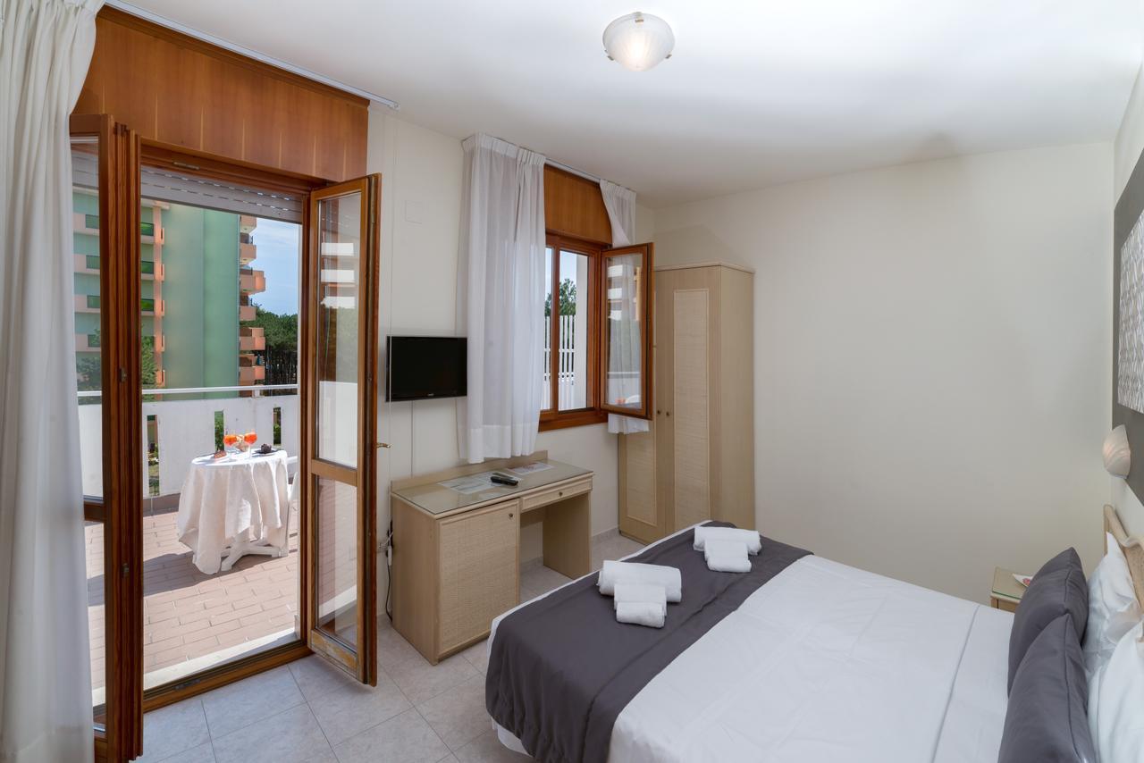 Hotel Airone (Adults Only) Бибионе Экстерьер фото