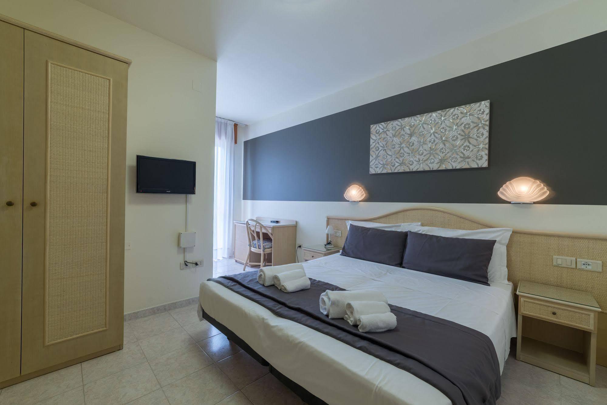 Hotel Airone (Adults Only) Бибионе Экстерьер фото