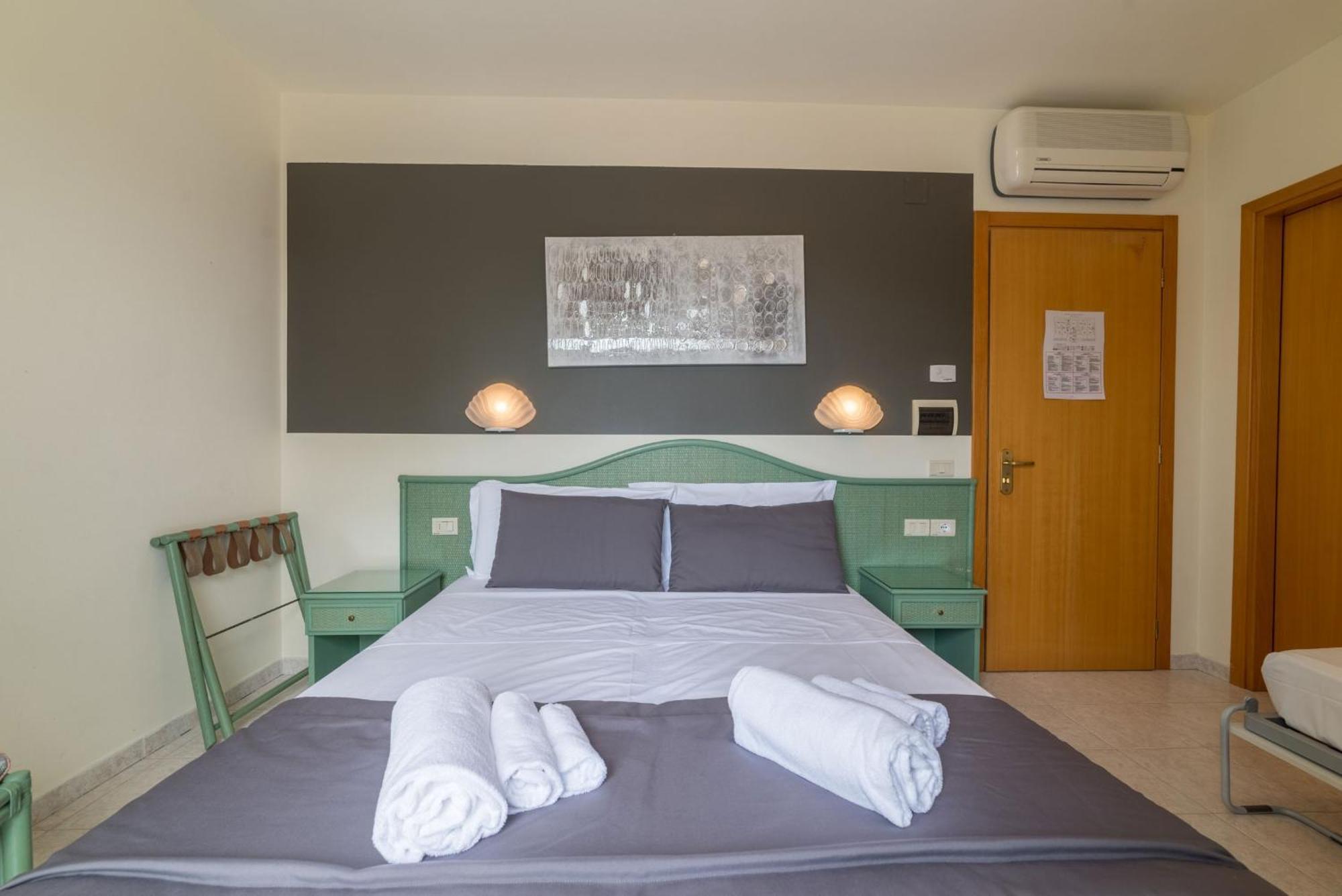Hotel Airone (Adults Only) Бибионе Экстерьер фото