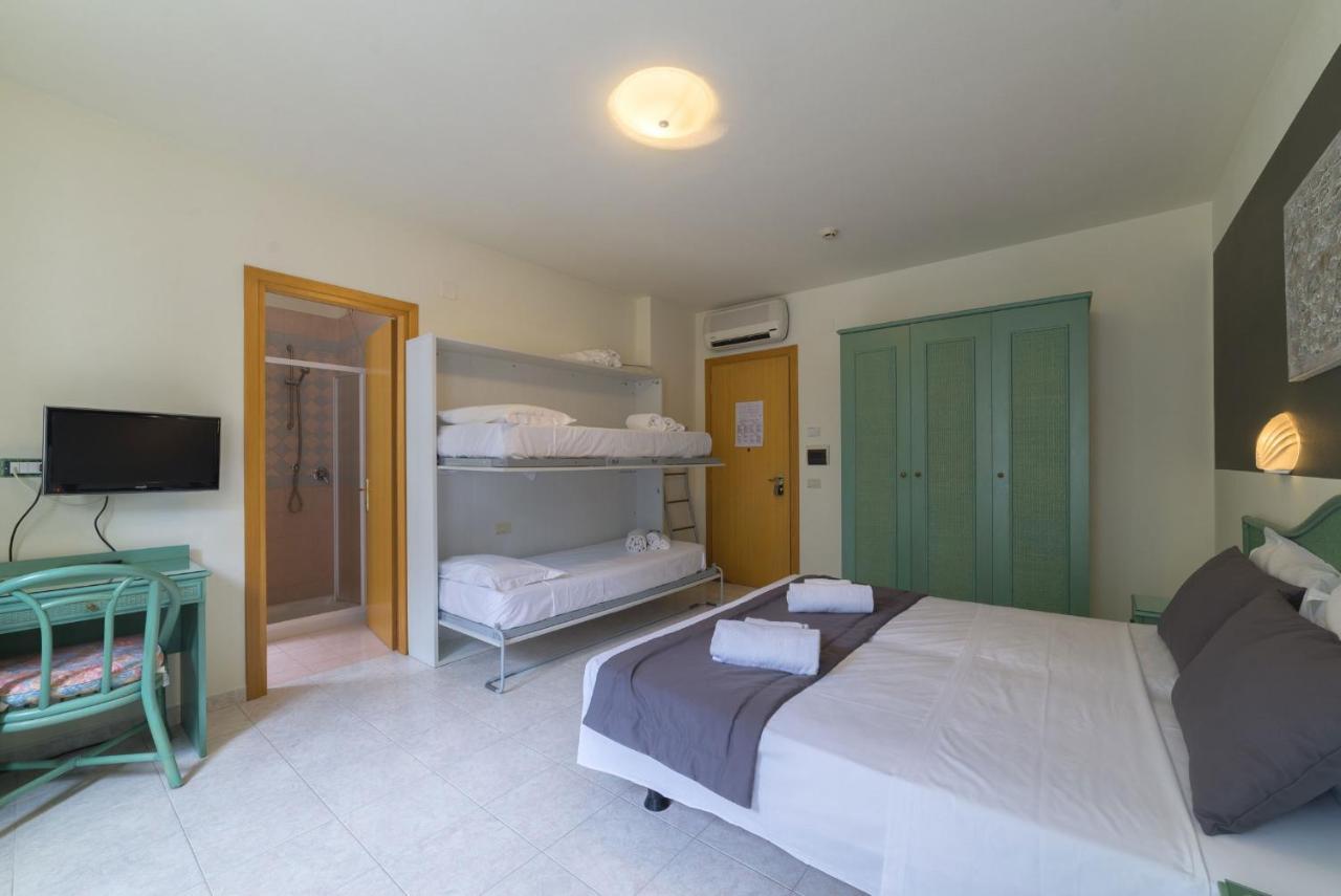 Hotel Airone (Adults Only) Бибионе Экстерьер фото